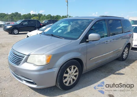 2014 Chrysler Town & Country Touring from USA, damaged, VIN 2C4RC1BGXER176629